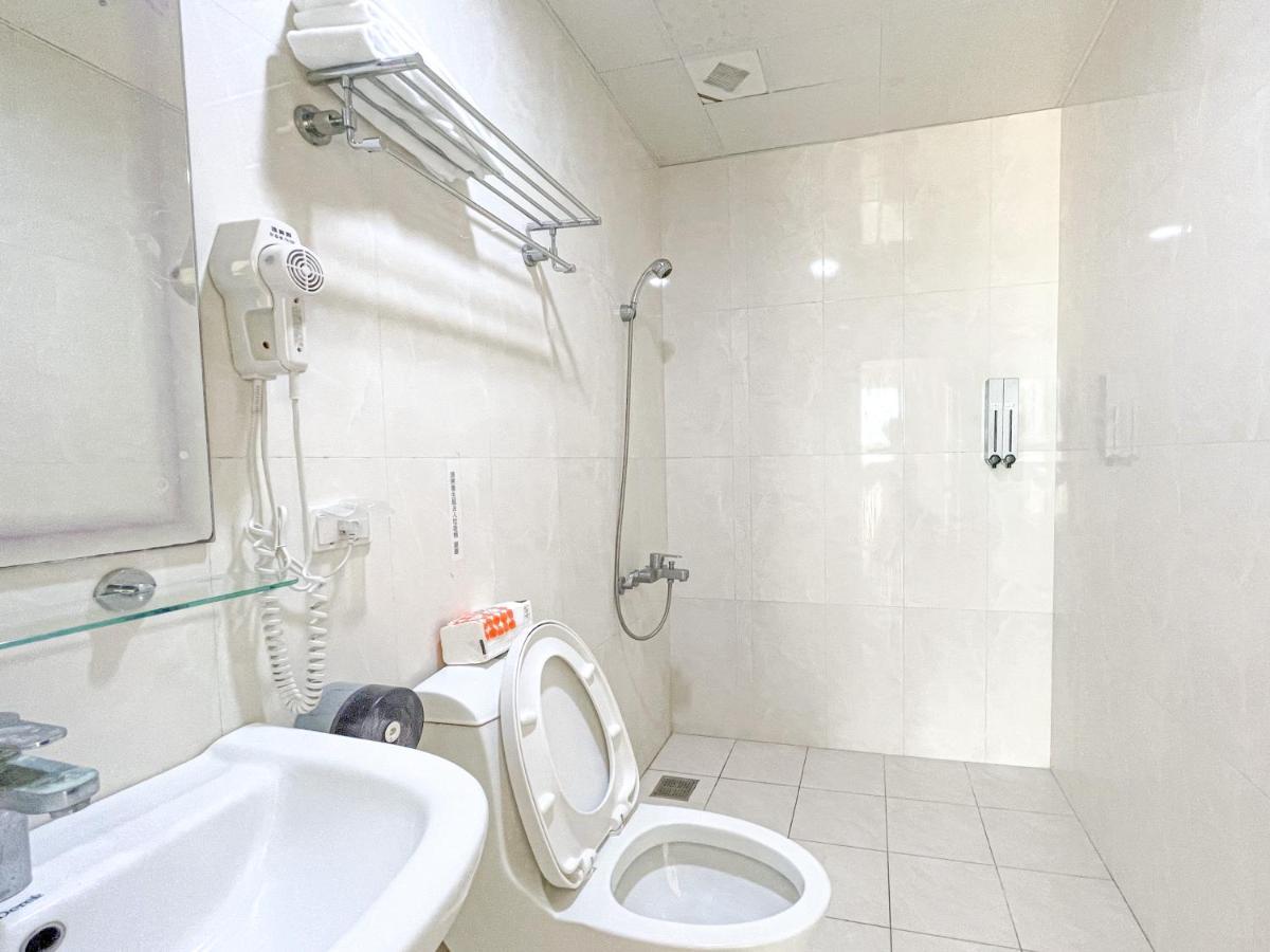 Taitung Sevilla Hostel מראה חיצוני תמונה