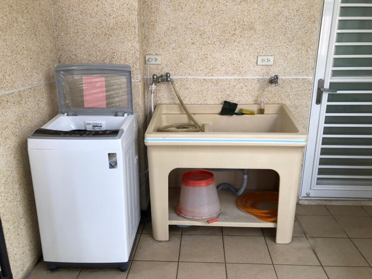 Taitung Sevilla Hostel מראה חיצוני תמונה